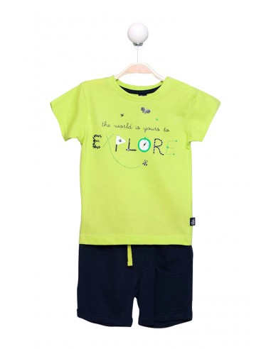 Ensemble T-shirt et short vert et bleu marine offre 